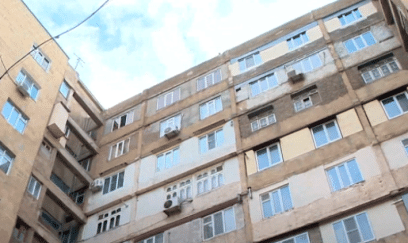 Bakıda 20 yaşlı qız binadan yıxılıb həlak oldu 