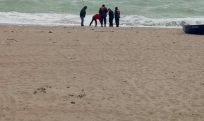 Sahildə raket başlığı tapıldı- FOTO