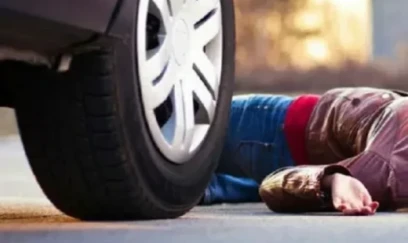 Neftçalada avtomobil qadını vuraraq öldürüb 