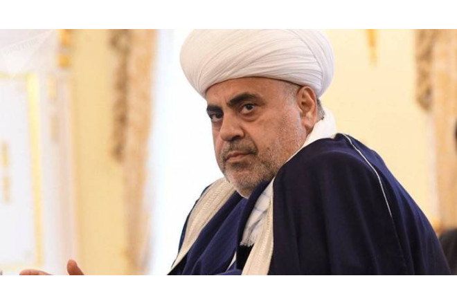 Allahşükür Paşazadə II İlyanın dəfninə gedir 