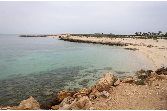 ABŞ və İsrail Bəndər Lingə limanına zərbələr endirib 