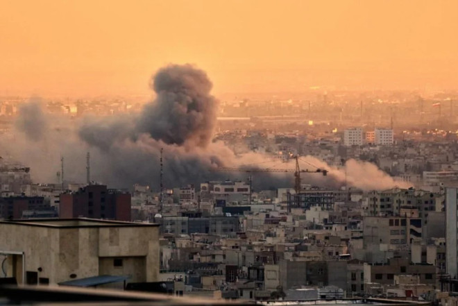 İsrail İrandakı ballistik raket istehsalı komplekslərinə hücum edib 