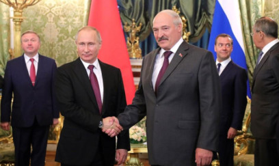 Lukaşenko Putinlə danışıb 