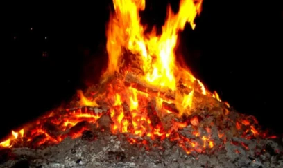 Sumqayıtda tonqal yandırılan zaman partlayış olub- XƏSARƏT ALANLAR VAR