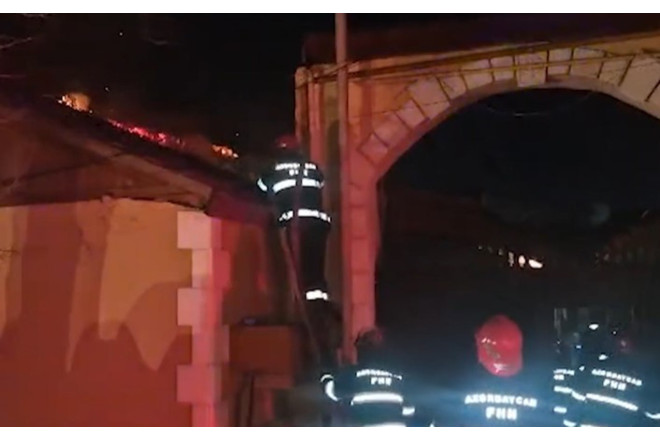 Şəmkirdə evdə yanğın - VIDEO