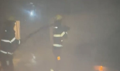 Kürdəmirdə "Mercedes" yandı - VIDEO