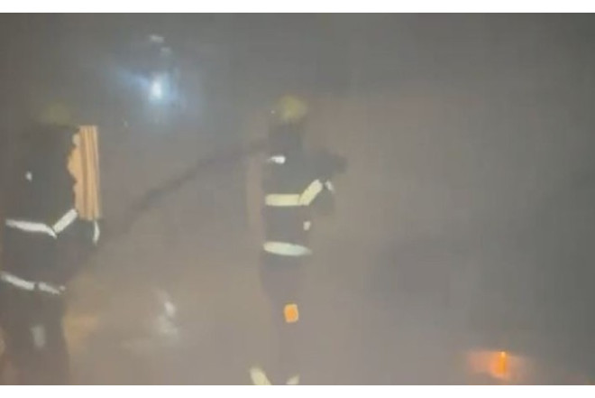 Kürdəmirdə "Mercedes" yandı - VIDEO