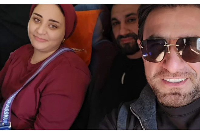 Bakıya uçan təyyarə quşlarla toqquşdu - VİDEO