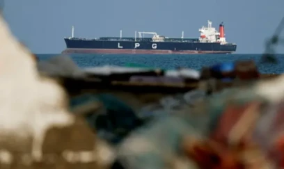 İran Hörmüz boğazını tamamilə bağlamaqla hədələyib 