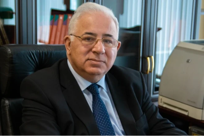 Putin azərbaycanlı alimi təltif etdi 