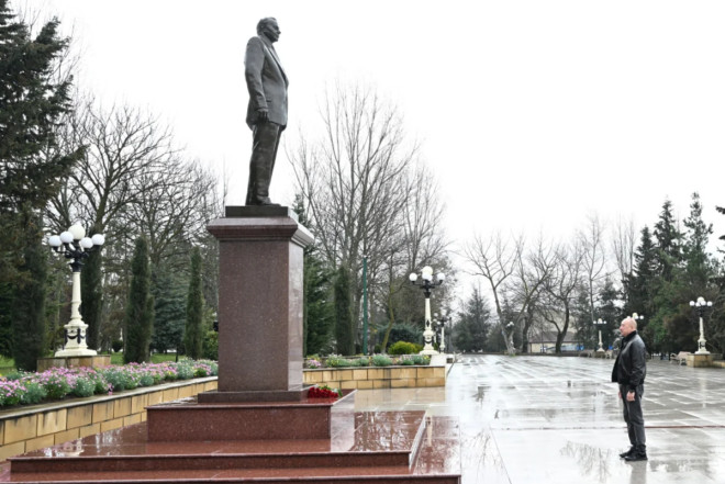 Raketin üzərinə fotosunu vurub təşəkkür etdilər 