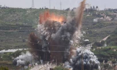 İsrail Livanda Litani çayı üzərində daha bir körpünü vurdu - VİDEO