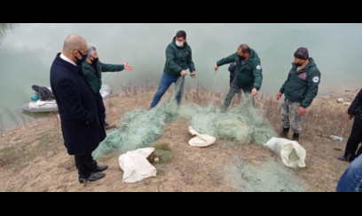 Kür çayında cərəyanla qanunsuz balıq ovlayan 3 nəfər saxlanıldı 