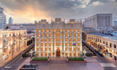 Buzovnada qaya daşlarını zədələyən şəxs saxlanıldı 