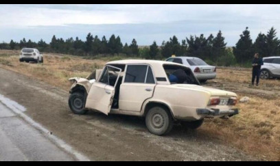 Salyanda VAZ yük maşını ilə toqquşdu: yaralılar var