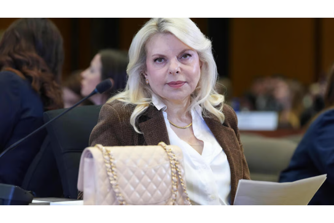 Netanyahu oğullarına yazılan təhqirlərdən şikayətləndi 