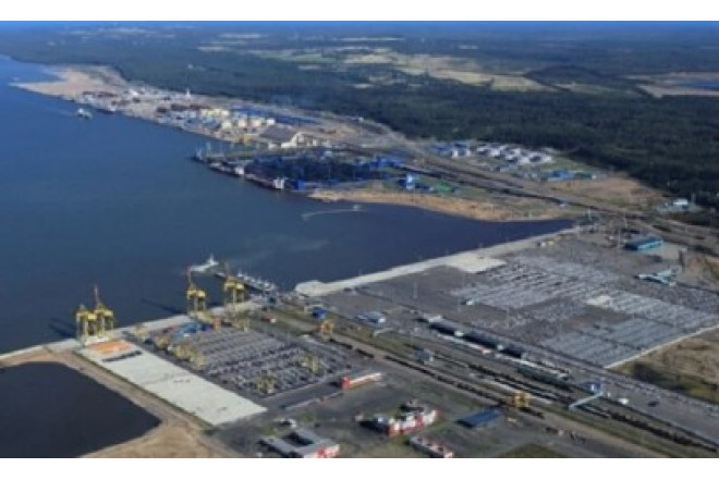 82 il sonra Leninqrada aviabomba atıldı - Foto