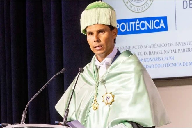 Rafael Nadal doktorluq dərəcəsi alıb 