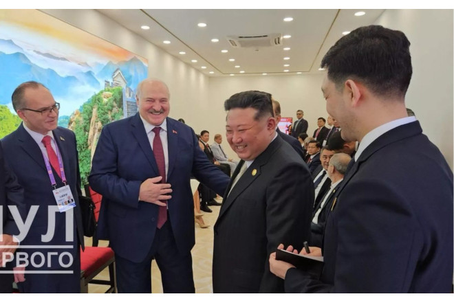 Lukaşenko Şimali Koreyadadır - Kim Çenlə dostluq müqaviləsi... 