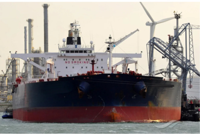 Türkiyənin neft tankeri dronla vurulub 