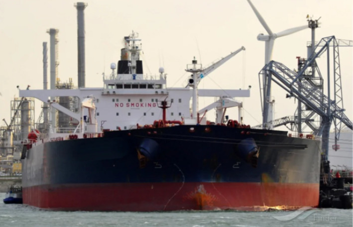 Türkiyənin neft tankeri dronla vurulub 