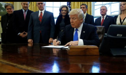 Tramp bu ölkəyə qarşı sanksiyaların müddətini uzatdı 