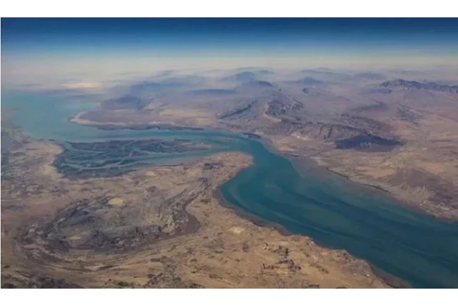 Bu ölkə Hörmüzdən keçmək üçün İrandan icazə aldı 