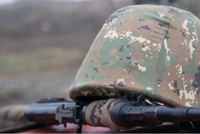 Ermənistanda hərbi hissədə bıçaqlanma hadisəsi olub 