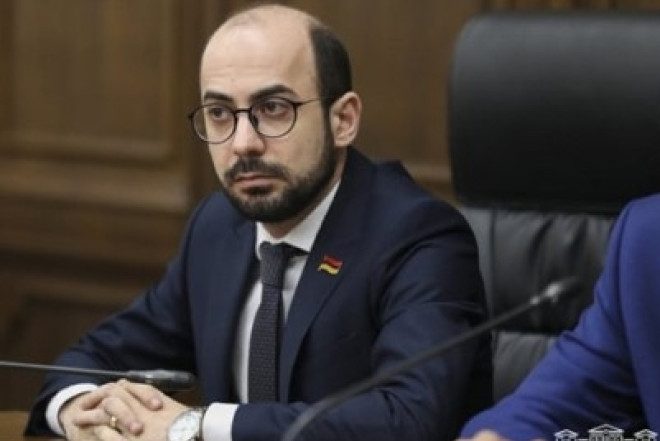 Ovannisyan: Ermənistanda yeni Konstitusiya hələ hazır deyil 