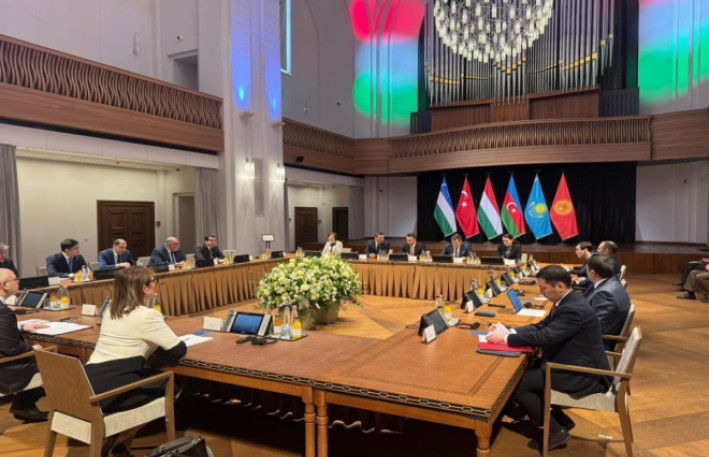 Hikmət Hacıyev TDT liderlərinin diplomatik köməkçilərinin toplantısında iştirak edib 