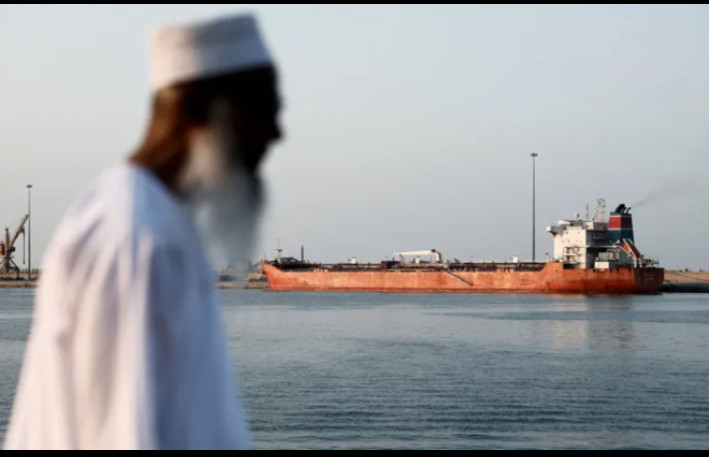 Hörmüz tamamilə bağlandı 