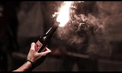 Rus Evi binasına "Molotov kokteyli" atıldı 