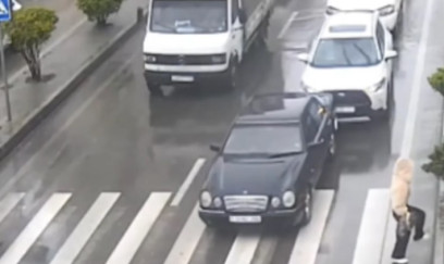 Bakıda yağışlı havada baş verən qəzanın ANBAAN GÖRÜNTÜLƏRİ 