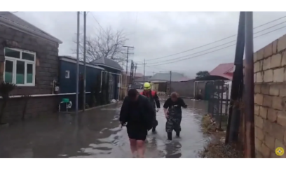 FHN: Evləri və həyətləri subasmaya məruz qalan 9 nəfər təxliyə olunub- VİDEO