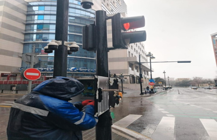 Nazirlikdən işıqforlarla bağlı sürücülərə MÜRACİƏT