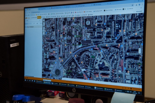 Ərazilərin yağış sularından təmizlənməsi davam edir 