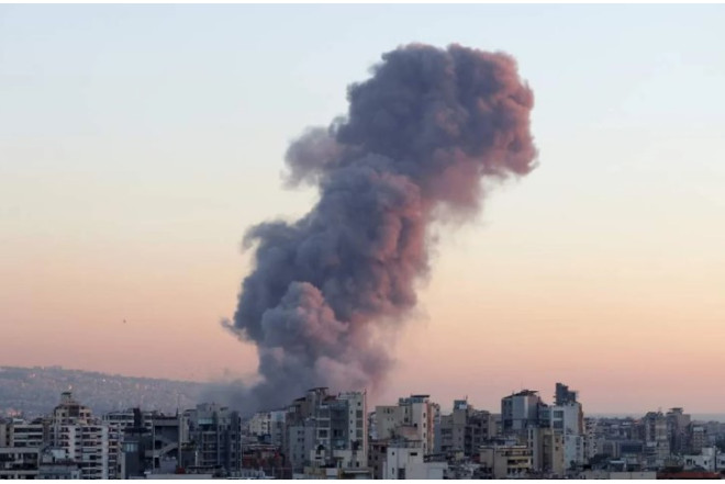 Beyrutda "Hizbullah"ın iki yüksəkvəzifəli rəsmisi öldürüldü 