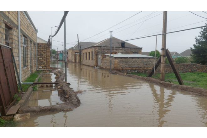 Ən çox zərər çəkən qanunsuz tikilən gecəqondu evləridir - Rəsmi