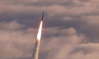 İran İsraildə sənaye zonasına raket zərbəsi endirib 