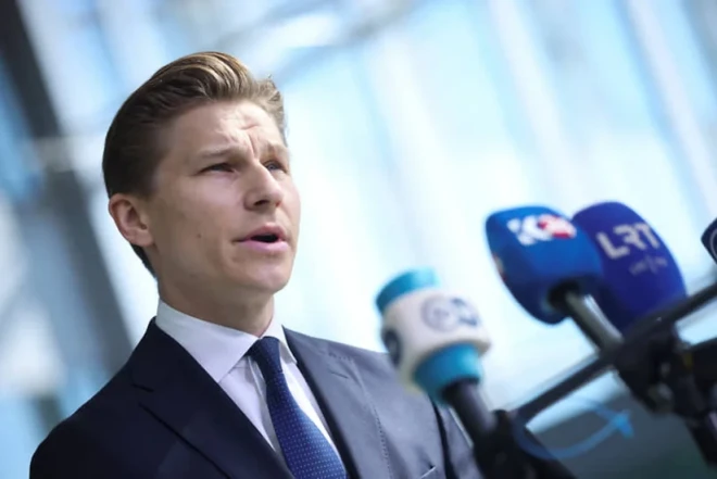 Naməlum dronlar Finlandiyanın hava məkanını pozub 