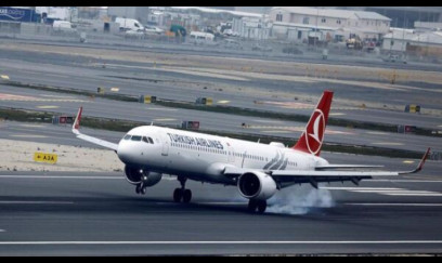 Onlarla təyyarə İstanbul hava limanına enə bilmədi 