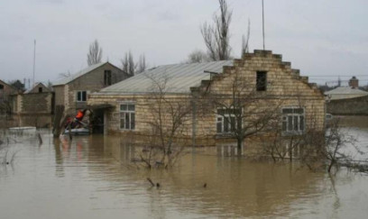 Güclü yağışların vurduğu zərəri kim ÖDƏYƏCƏK? 
