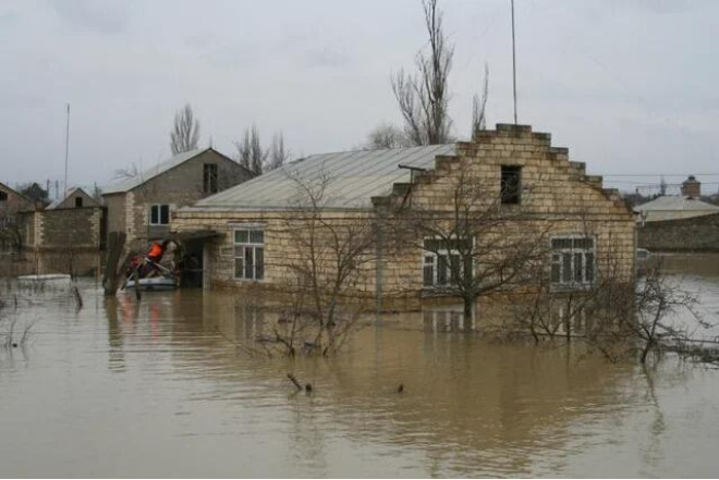 Güclü yağışların vurduğu zərəri kim ÖDƏYƏCƏK? 
