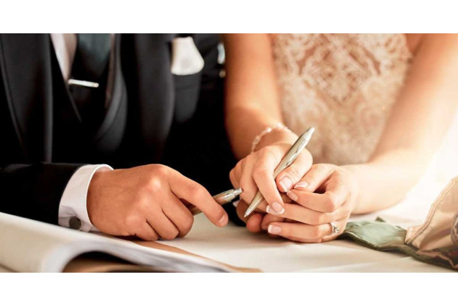 Ağcabədidə qanunazid toy: Bələdiyyə sədrinin bacısı uşaqları evləndilər 