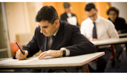 Dövlət qulluğu imtahanında iştirak edənlərin NƏZƏRİNƏ