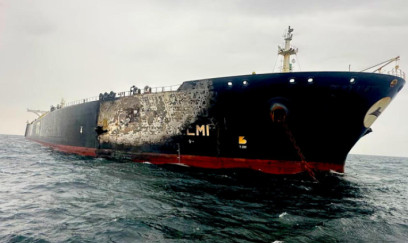 Hörmüzdə daha bir gəmi VURULDU