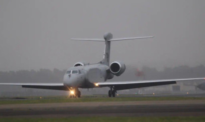 ABŞ-ın ən müasir EA-37B təyyarələri Britaniyaya çatıb 