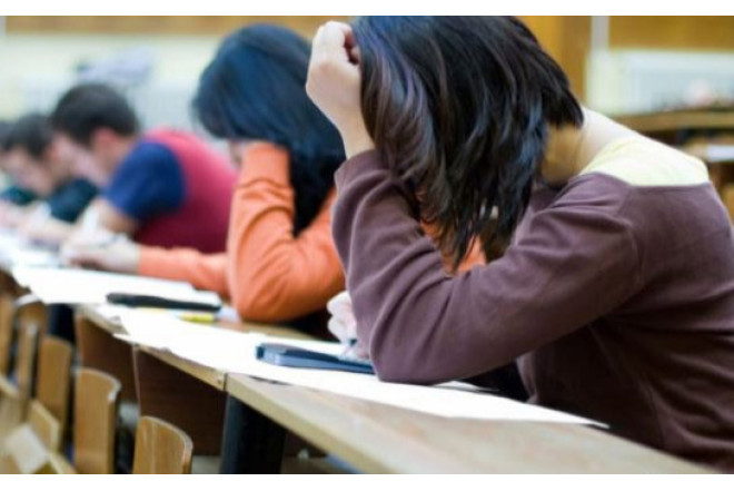 Universitetlər təqaüdləri niyə gecikdirir? - AÇIQLAMA