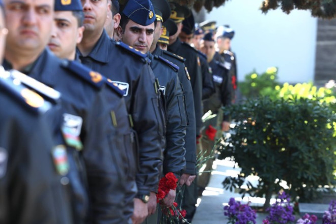 Tarixi zəfərin qəhrəmanları anılır... - Fotolar-Video 