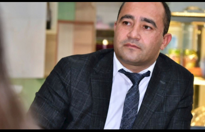 Azərbaycanda deputat evinə getdiyi qadının əri tərəfindən tutuldu - Pəncərədən qaçdı